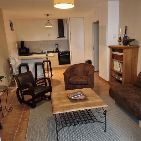 Appartement 1 Chambre Avec Piscine Uzès Exteriér fotografie