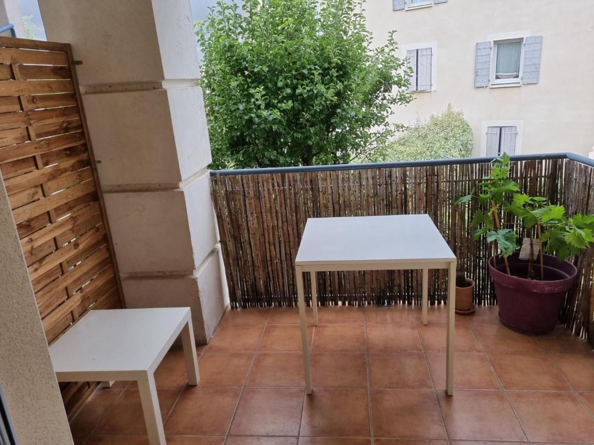 Appartement 1 Chambre Avec Piscine Uzès Exteriér fotografie